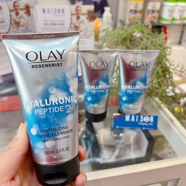 Olay Hyaluronic Cleanser.1